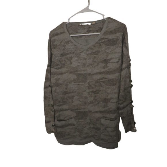 Soft Surroundings Piper Gray Camo Print Pullover - Picture 2 of 6